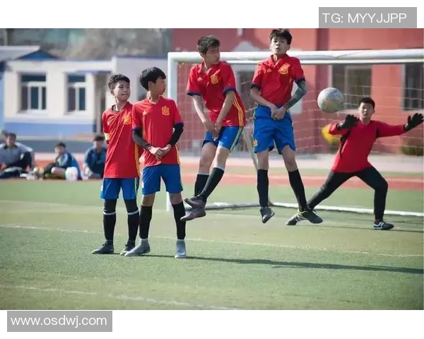 小胖足球传奇崛起 从少年天才到世界级巨星的成长之路